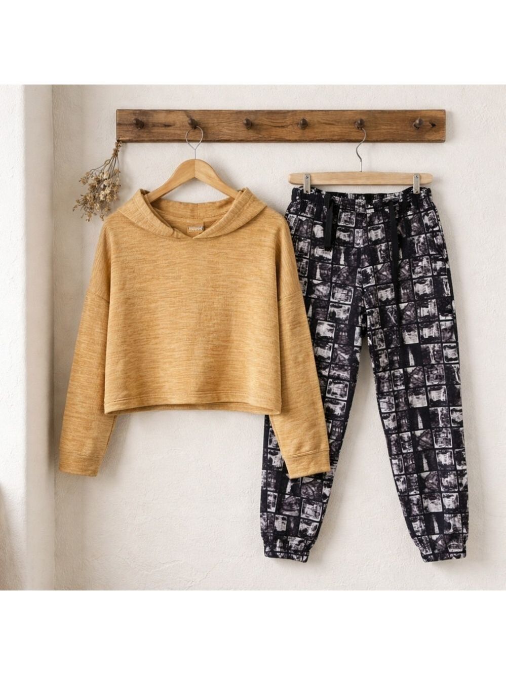 5/$25 Hoodie & Cargo Pants Set Girls Size 14-16